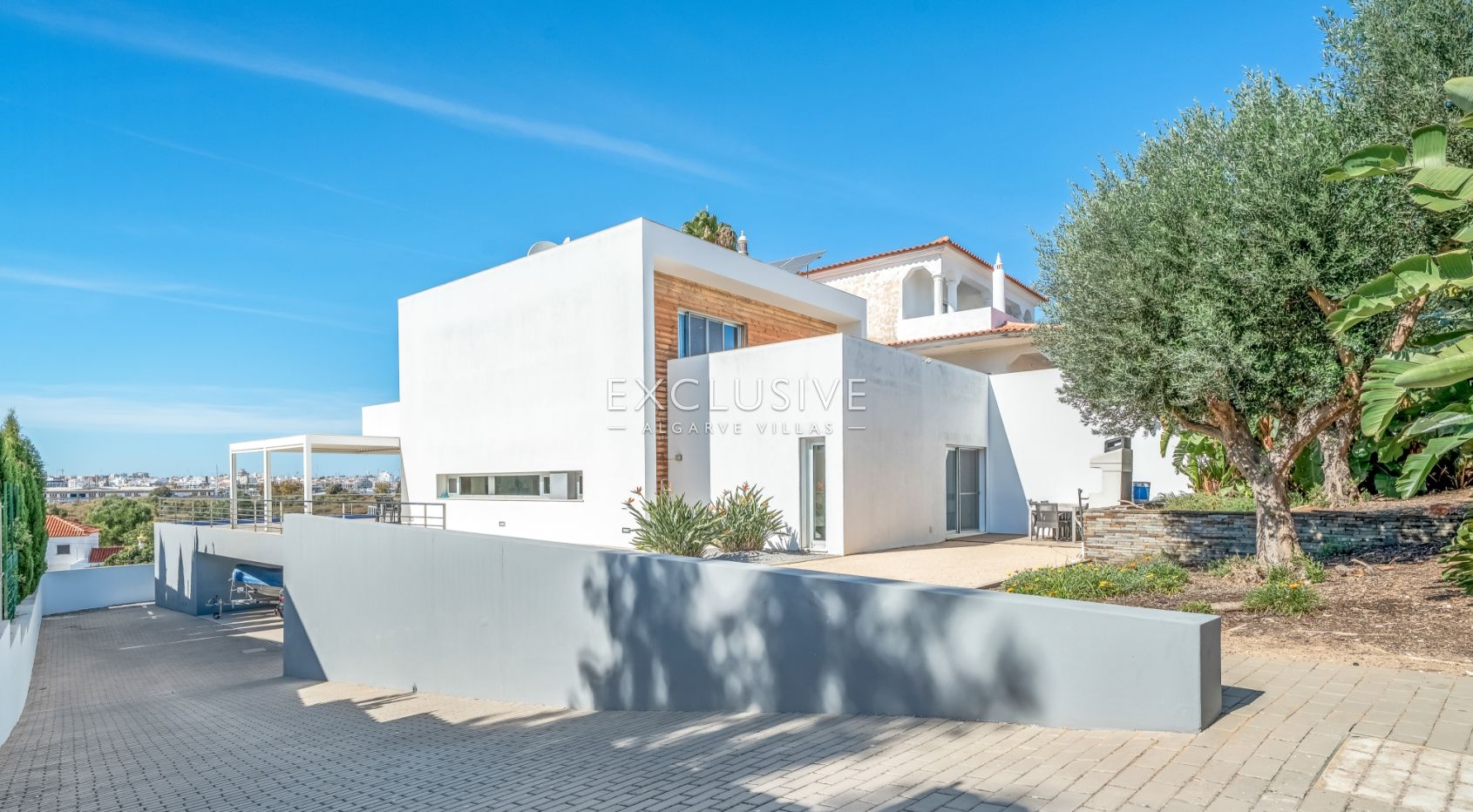 Villa in Ferragudo - view 1